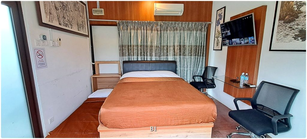 Lake Chalet 3-person room interior at Mantin Farmstay